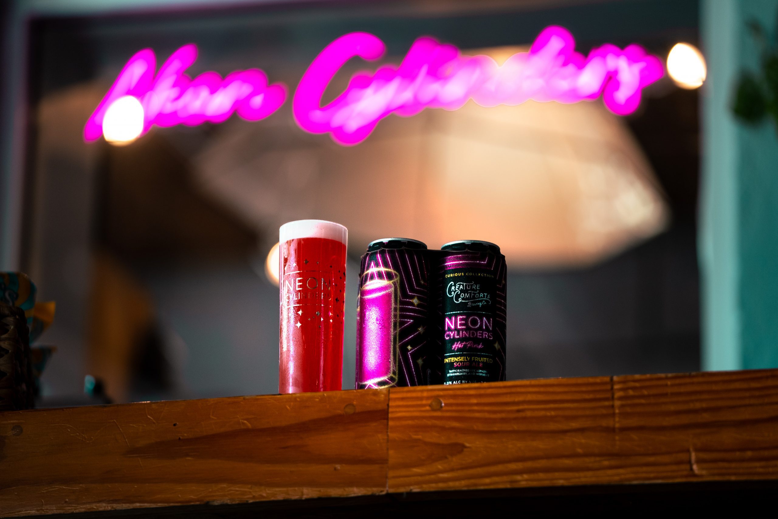 Neon Cylinders: Hot Pink