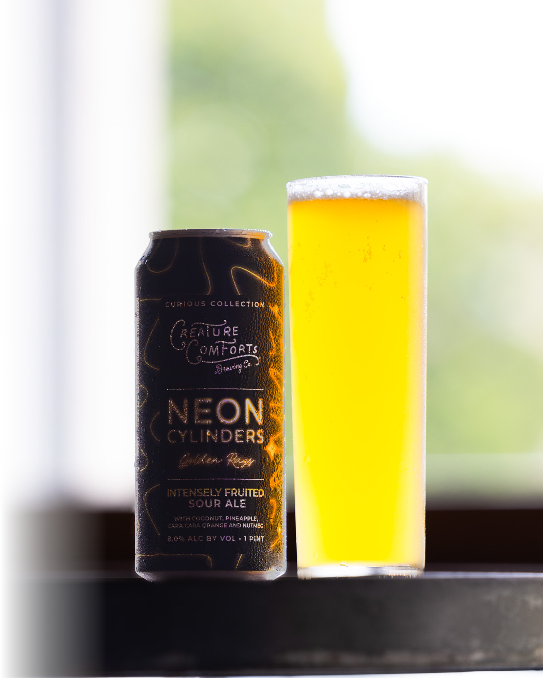 Neon Cylinders: Golden Rays